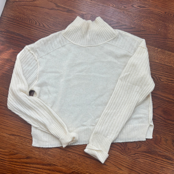 Free People Cream Cropped Sweater - Picture 1 of 3